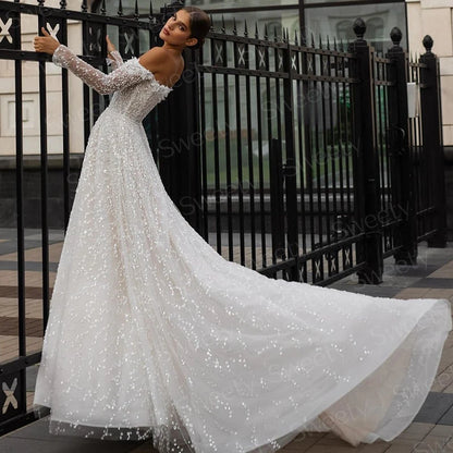 Luxurious A-Line Wedding Dressbead With Embroidery Ball Gown Strapless Full Sleeve Feather Bridal Vestido De Novia Customized