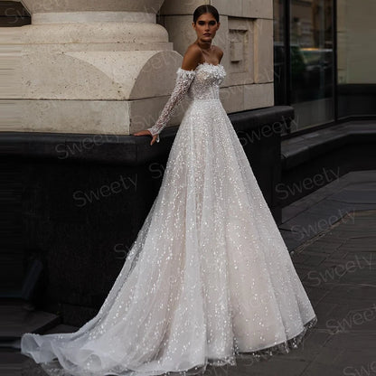 Luxurious A-Line Wedding Dressbead With Embroidery Ball Gown Strapless Full Sleeve Feather Bridal Vestido De Novia Customized
